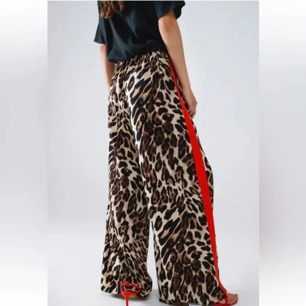 Plus Classic Leopard print Wide Leg Pants - Picture 5 of 7